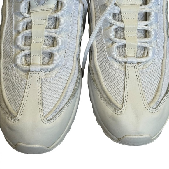 Nike Shoes Mens 9.5 Triple White Air Max 95 Essential Sneakers CT1268-100 - Picture 7 of 12